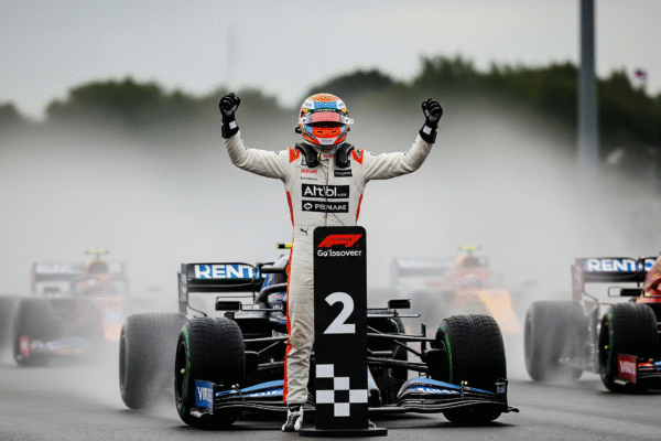 F1 British GP: Norris Triumphs, Chaos Ensues British Grand Prix result